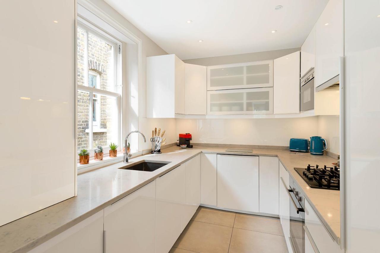 Lovely Central Apartment With Park Views London Exterior photo